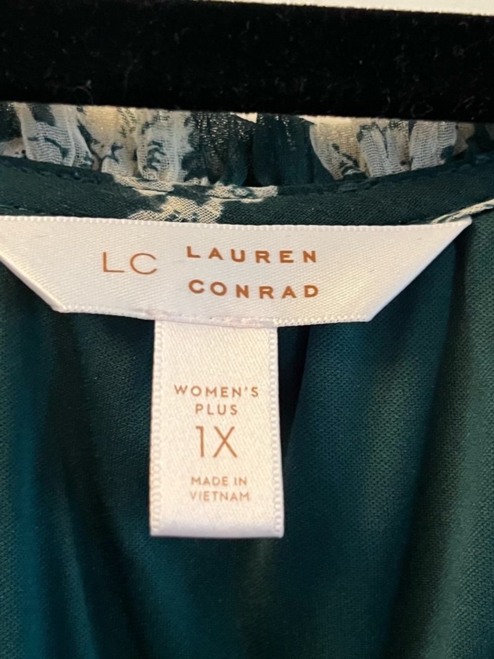 LC Lauren Conrad Dark Green Floral V-Neck Blouse - Picture 2 of 4